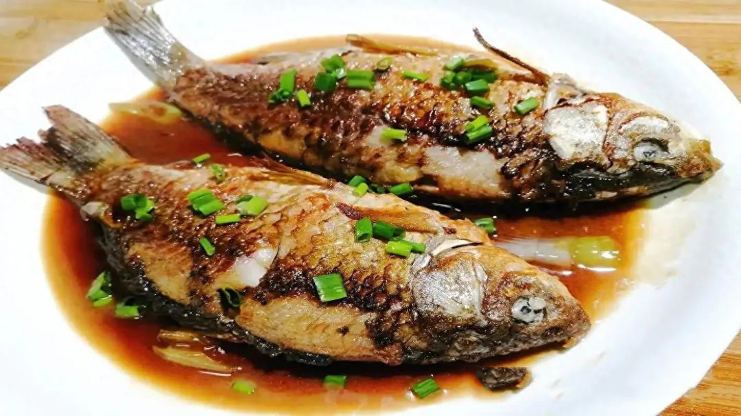 研究發(fā)現(xiàn)：老人若每周吃3次魚，用不了多久，身體或出現(xiàn)5大