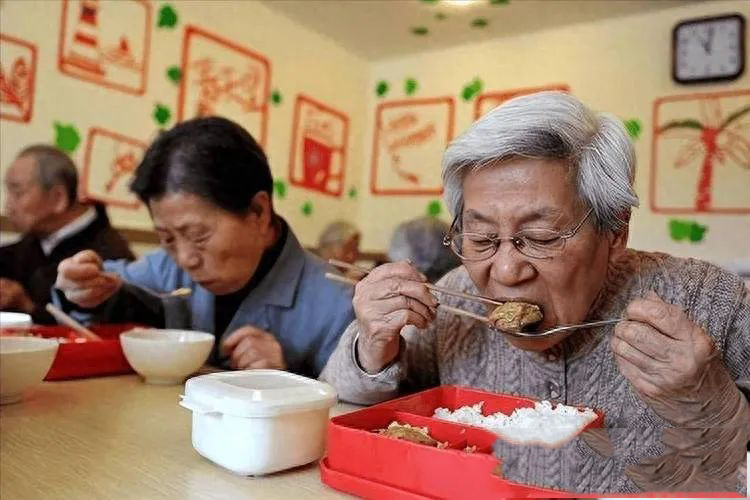 醫(yī)生研究發(fā)現(xiàn)：一旦患上糖尿病，吃飯一定要注意4點，別害了自己