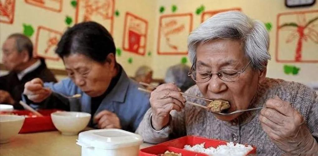 醫(yī)生研究發(fā)現(xiàn)：一旦患上糖尿病，吃飯一定要注意4點(diǎn)，別害了自己