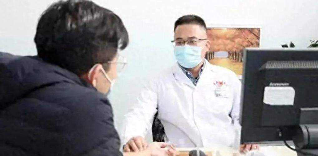 醫(yī)生調(diào)查發(fā)現(xiàn)：脂肪肝人群若天天喝茶解壓，半年后肝臟或有3變化