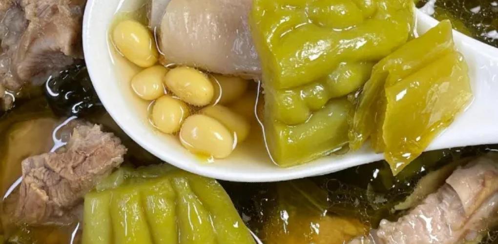 “春不排毒，身體堵”立夏前常吃4樣，排毒養(yǎng)顏，潤腸通便